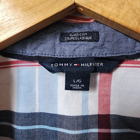 Womens L Tommy Hilfiger Cotton Classic Fit Red White & Blue Button Front Shirt - Picture 5 of 5